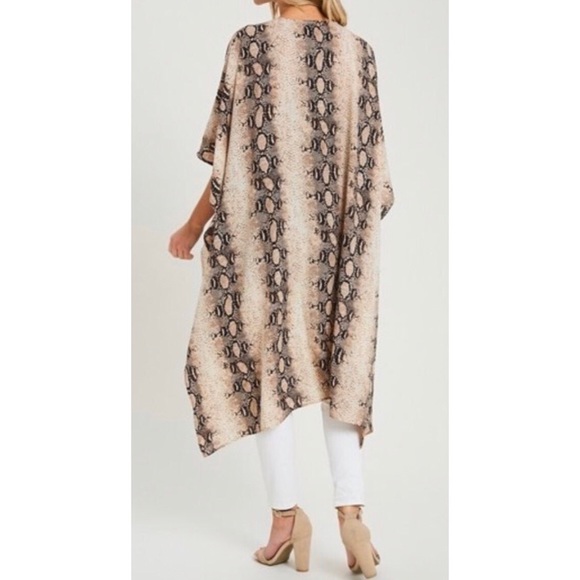 The “Wild One” Kimono - Picture 4 of 4